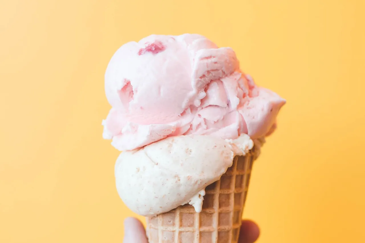 Ansicht: Hausgemachtes Eis, frisch vom Erlebnishof in Ravensburg